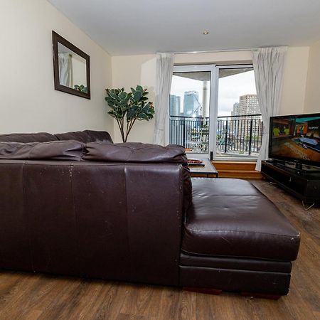 Two Bed Apartment Near Canary Wharf London Exterior photo